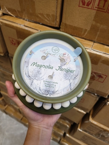 Hũ nến thơm chuỗi ngọc Magnolia Juniper 651g
