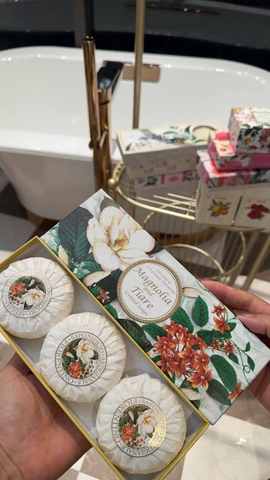 Hộp 3 bánh xà phòng bánh cao cấp Saponificio Artigianale Fiorentino hương Hoa mộc lan và Hoa tiare Ý (3×100g)