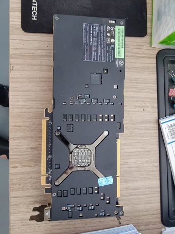 Card màn hình AMD Radeon Instinct Mi50 16GB / 32GB HBM2 băng thông 1.02 TB/s