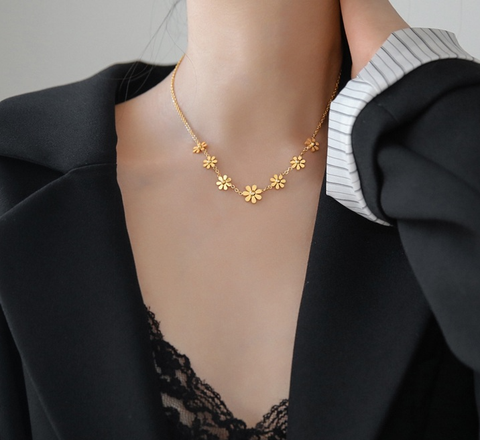 Dây chuyền Titan - TN043 - 7 hoa cúc