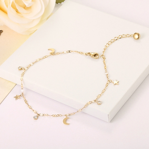 Lắc chân Titan - TA638 - trăng sao cách điệu màu vàng