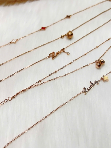 Lắc chân Titan - BST nhiều kiểu dáng màu vàng hồng