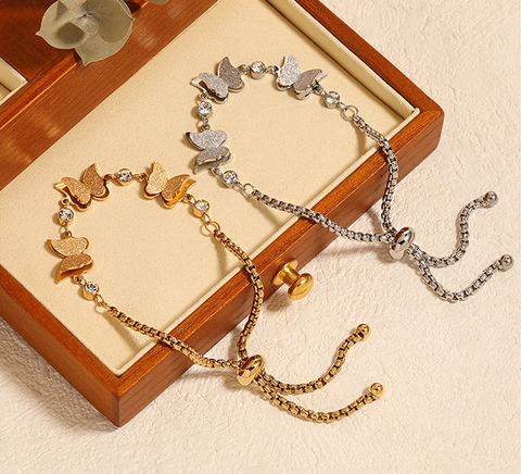 Lắc tay Titan - TA089 - con bướm dây rút