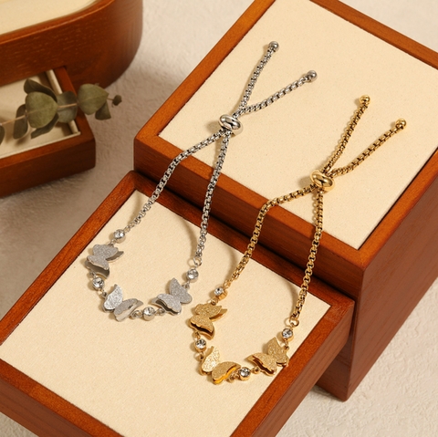 Lắc tay Titan - TA089 - con bướm dây rút