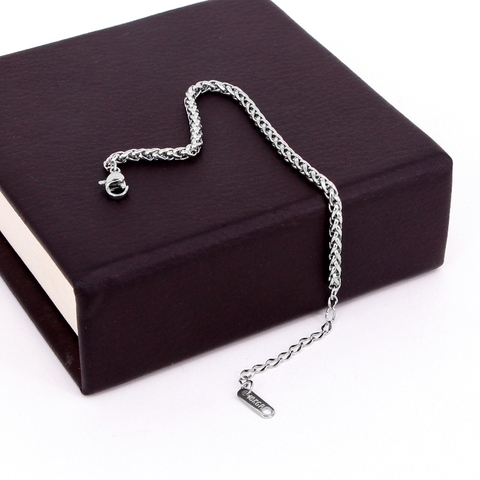 Lắc tay Titan - TA414 - kiểu dây bông dừa xoắn