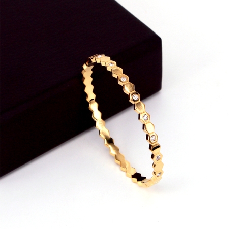 Vòng tay Titan - TV124 - Họa tiết lục giác đính kim