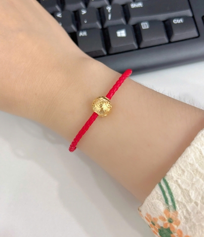 Vòng tay titan - TV138 - dây đỏ kim tiền may mắn