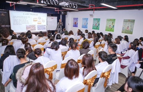 Bùng nổ làn da của bạn trong tháng 12 này!