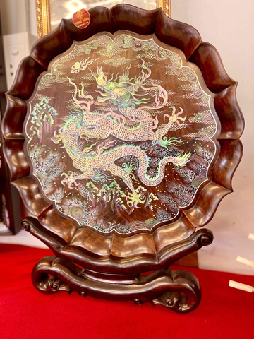 Nhất Long Nhả Ngọc (Gỗ Trắc)