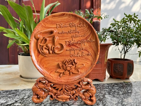 Đĩa gỗ trang trí chữ 