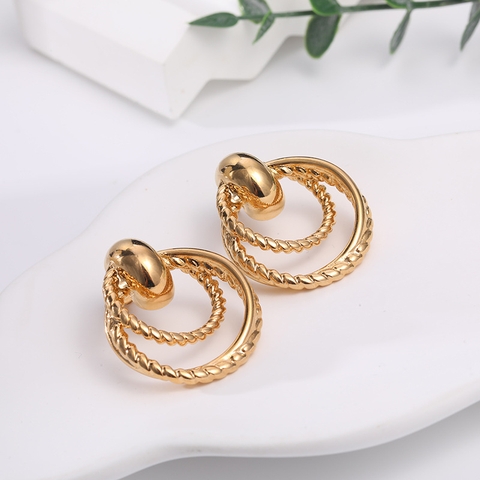 Bông tai titan vàng 2 tròn xoắn 2600035