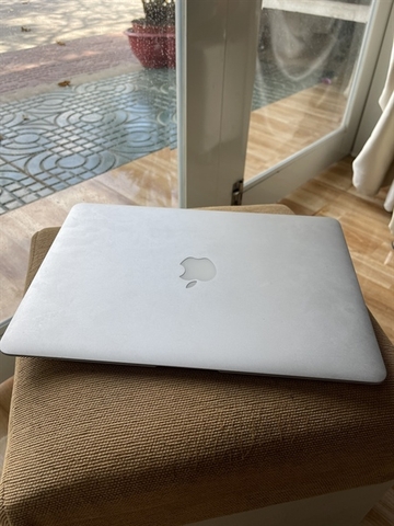 Laptop Macbook Air ( 2012)