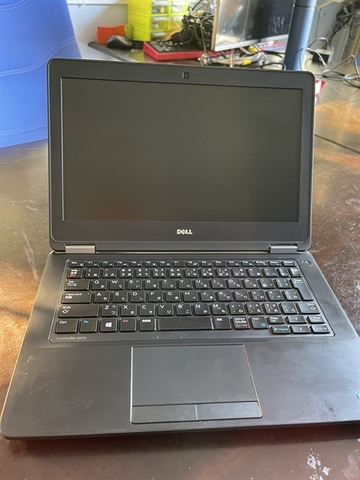 Laptop Dell 5270 12,5 inch - I5/ Thế hệ 8 /Gam8gb/ 64 bit/ không SDD