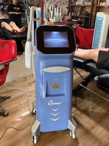 Máy laser Queen