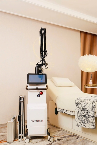 Máy laser CO2 Fractional Femto Derma bản có đối trọng
