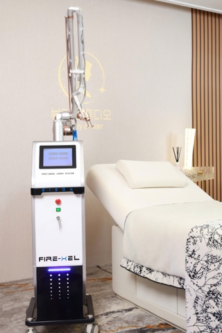 Máy laser CO2 Fire-xel bản có đối trọng