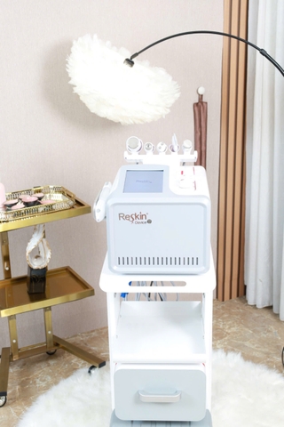 Máy chăm sóc da RESKIN