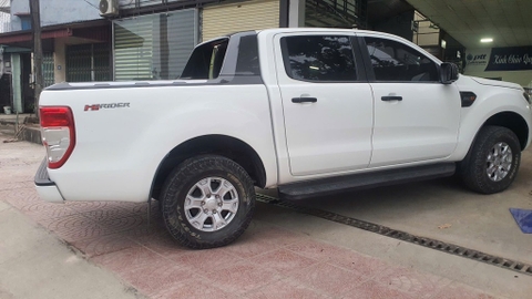 Xe - Ô tô bán tải Ford Ranger XLS AT 2016 (trắng)
