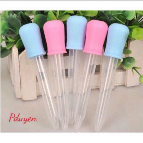 Ống bón thuốc xanh hồng