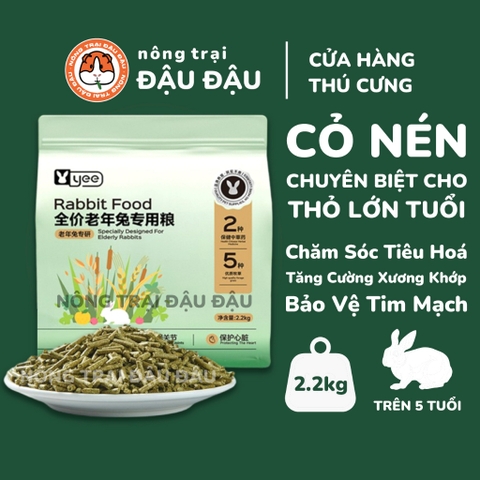 Cỏ Nén Cho Thỏ Lớn Tuổi Yee Giàu Chất Xơ Cân Bằng Dinh Dưỡng 2,2kg
