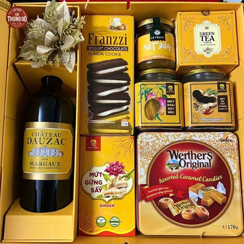 Tại Sao Rượu Vang Đỏ Là Linh Hồn Của Giỏ Quà Tết Hiện Đại?