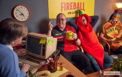 Chiến Dịch Táo Bạo Của Fireball: Tìm Kiếm Siêu Fan Đích Thực