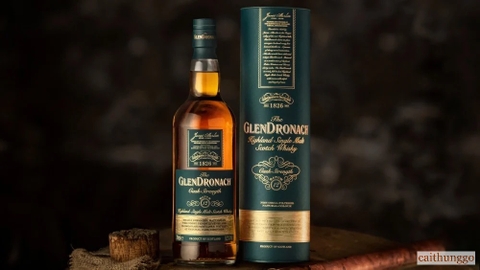 Đánh Giá The GlenDronach Cask Strength Batch 12