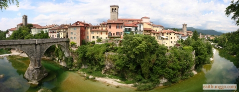 Hướng Dẫn Chọn Sparkling Wine Hoàn Hảo Cho Mọi Dịp Lễ