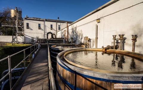 Top 7 Lầm Tưởng Phổ Biến Nhất Về Quá Trình Chưng Cất Whisky