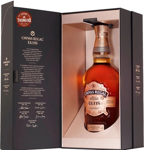 Rượu Chivas Regal Ultis