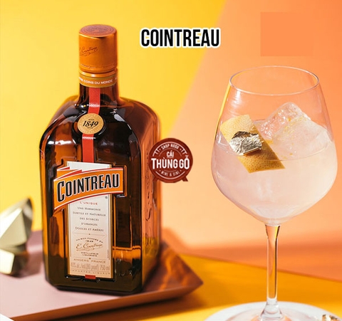 Cointreau Với Đá