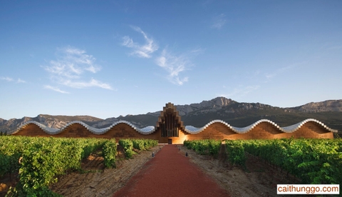 Ysios Winery, Rioja, Tây Ban Nha, bởi Santiago Calatrava