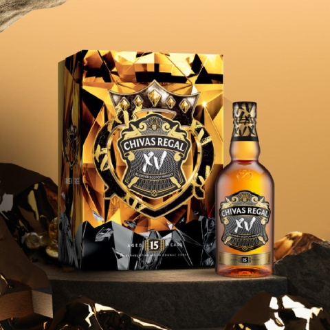 Rượu Whisky Scotland Chivas 15 Regal 700ml HQ F25 G