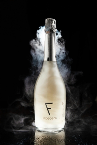 Rượu Vang Nổ Tây Ban Nha Fogoso Plata Có Đèn 750ml G