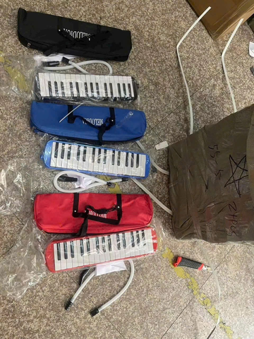 Kèn 555 (12 Cái/ Lốc; 24 Cái/ Thùng)