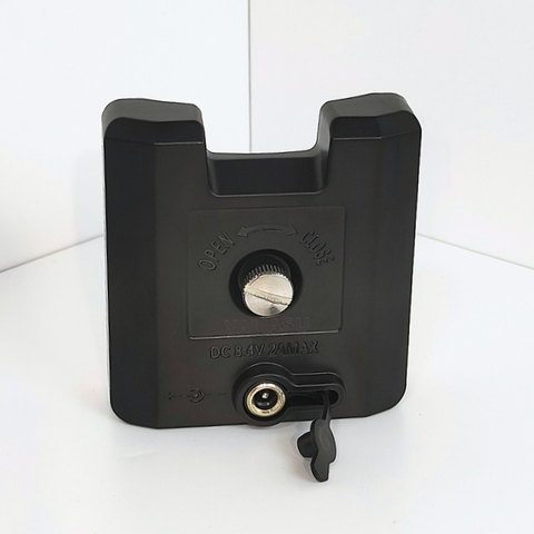 Pin sạc máy cân bằng Laser 5 tia LAiSAi LSG686SPD