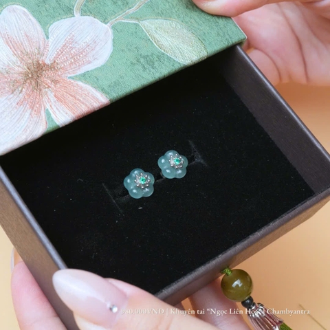 Khuyên tai ngọc Jadeite A lam băng( Guatemala)