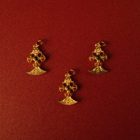 Charm chuỳ kim cang bạc mạ vàng