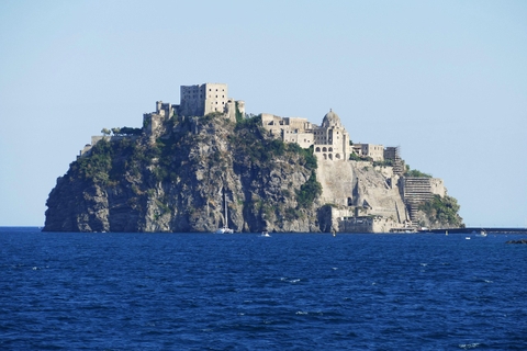 Ischia: Khám Phá Thiên Đường Đảo Núi Lửa & Suối Khoáng Nóng Ý