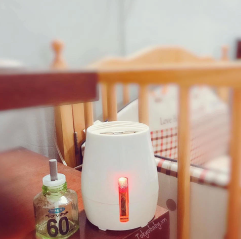 Máy xông tinh dầu đuổi muỗi Fumakilla kèm lọ tinh dầu 60 ngày