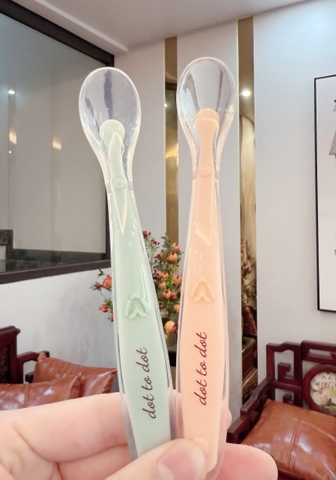Thìa mềm silicone Dot To Dot cho bé