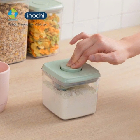 Hộp đựng thực phẩm khô Hokkaido 500ml (nắp màu ngẫu nhiên)