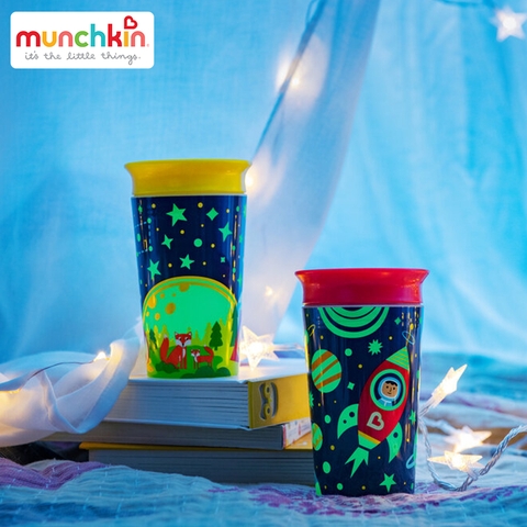 Cốc 360 độ chống đổ phát sáng Munchkin MK21193 (266ml)