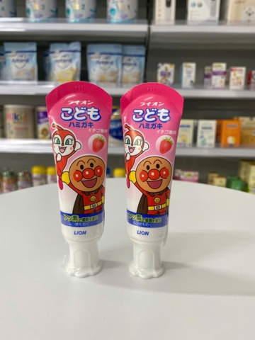 Kem Đánh Răng trẻ em Lion vị Dâu Tây 40g cho bé từ 1 tuổi