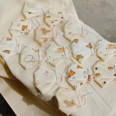 Khẩu trang Ulachois vải xô muslin organic 3 lớp kháng khuẩn cho bé