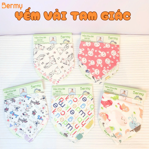 Set 3 yếm tam giác vải Bermy (họa tiết ngẫu nhiên)