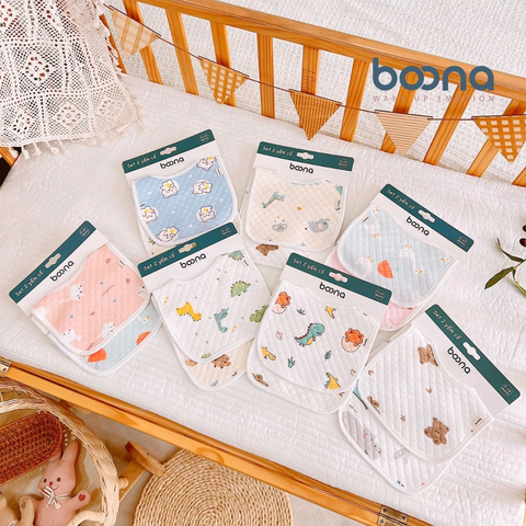 Set 2 chiếc yếm vuông chần bông Boona