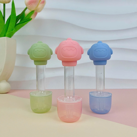 Dụng cụ bón sữa Jubon 6ml có chia vạch, kèm cọ vệ sinh (màu ngẫu nhiên)