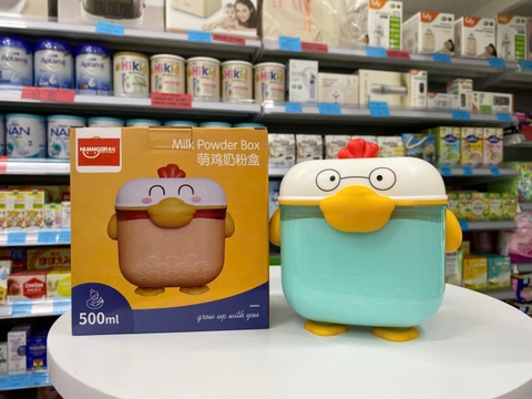 Hộp đựng sữa con gà 500ml (màu ngẫu nhiên)
