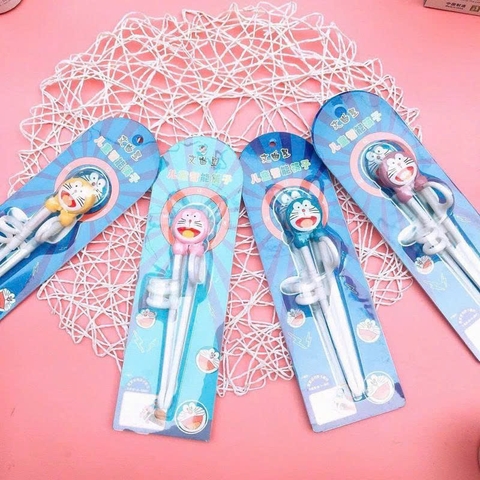 Đũa tập gắp hình Doremon (màu sắc ngẫu nhiên)